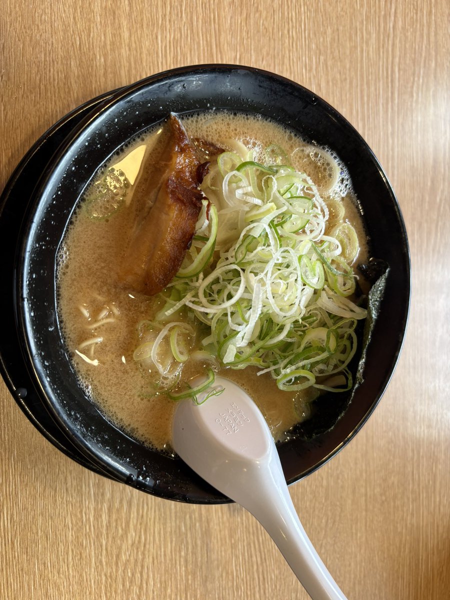 実家近くのらぅめん
私の食の好みは父譲りかもしれん