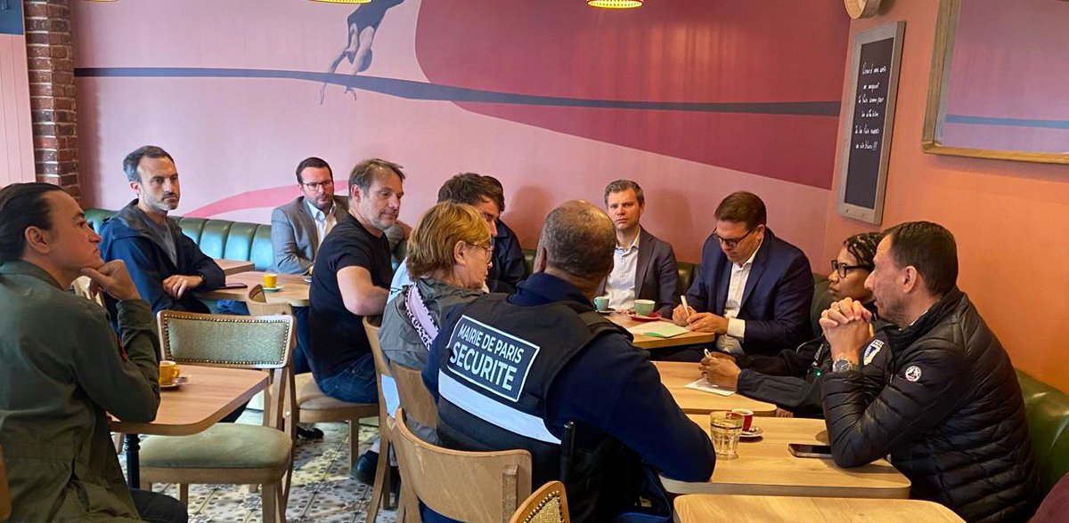 Geoffroy Boulard (@geoffroyboulard) on Twitter photo Café matinal hier sur la sécurité avec les riverains de l’avenue de Saint-Ouen (en présence de mes adjoints <a href="/H_Charp/">Hugues Charpentier</a> <a href="/scevole/">Scévole de Livonnière</a> <a href="/PMdeParis/">Police Municipale de Paris</a>) qui subissent un trouble manifeste à l’ordre public et des désordres locatifs <a href="/inli_officiel/">in'li</a> Café matinal hier sur la sécurité avec les riverains de l’avenue de Saint-Ouen (en présence de mes adjoints <a href="/H_Charp/">Hugues Charpentier</a> <a href="/scevole/">Scévole de Livonnière</a> <a href="/PMdeParis/">Police Municipale de Paris</a>) qui subissent un trouble manifeste à l’ordre public et des désordres locatifs <a href="/inli_officiel/">in'li</a>