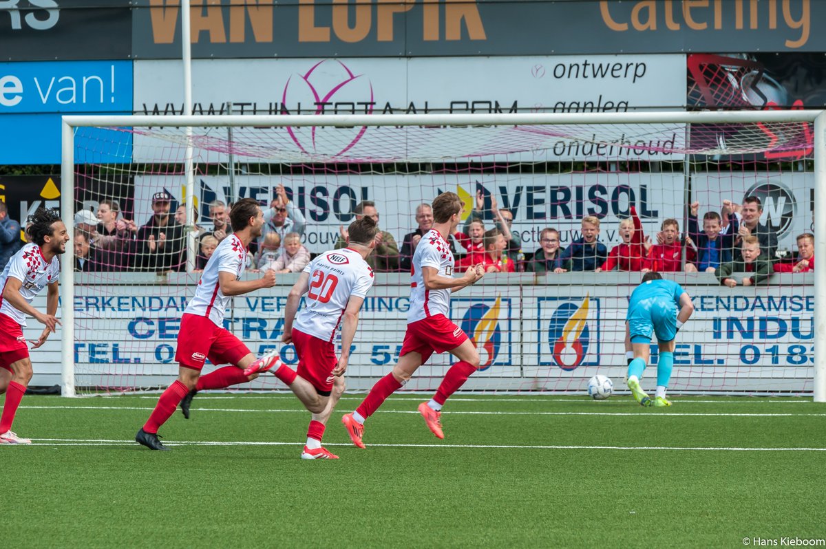 Fotoalbum Kozakken Boys - Scheveningen. <a href="/KozakkenBoys/">Kozakken Boys</a> <a href="/Kozsupp/">Supp.Ver.Koz Boys</a> <a href="/SVVSchev/">SVV Scheveningen</a> <a href="/SchevZAT1/">Scheveningen 1</a> <a href="/topamateurvoetb/">Topamateurvoetbal.com</a> <a href="/073voetbal/">073voetbal.nl</a> <a href="/voetbalbrabant1/">VoetbalBrabant.nl</a> <a href="/Derde_Div/">Derde Divisie</a> #kozsch #werkendam #scheveningen 
flic.kr/s/aHBqjChh22