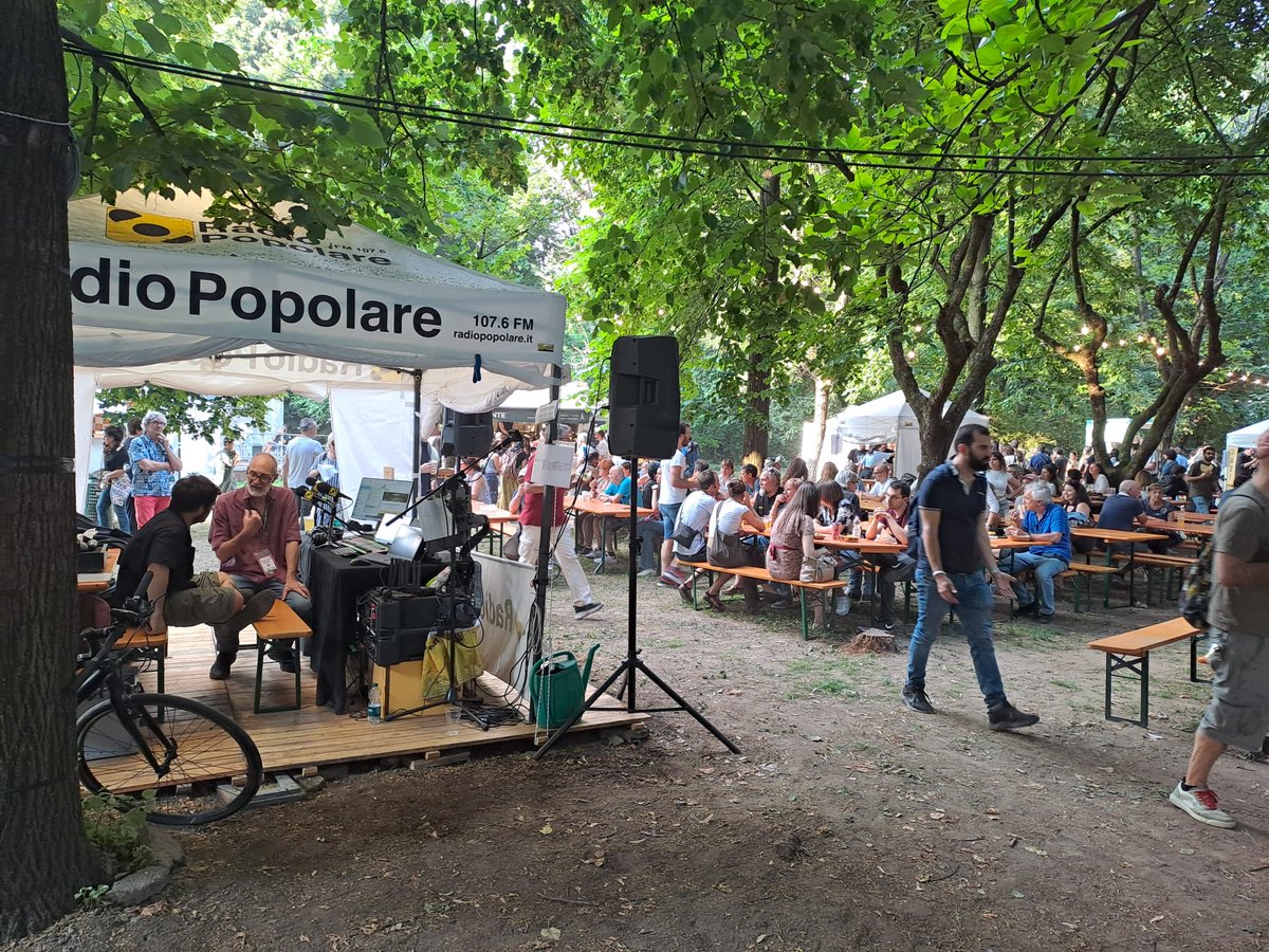 radiopopmilano's tweet photo. Un'altra giornata ricca di incontri, spettacoli, dibattiti, racconti, concerti, docufilm, poesie e anche un matrimonio... tutto questo All You Need Is Pop 2025, la festa di Radio Popolare, all'ex OP Paolo Pini

#radiopopolare #radiopop #allyouneedispop https://t.co/65mvKDy9TU