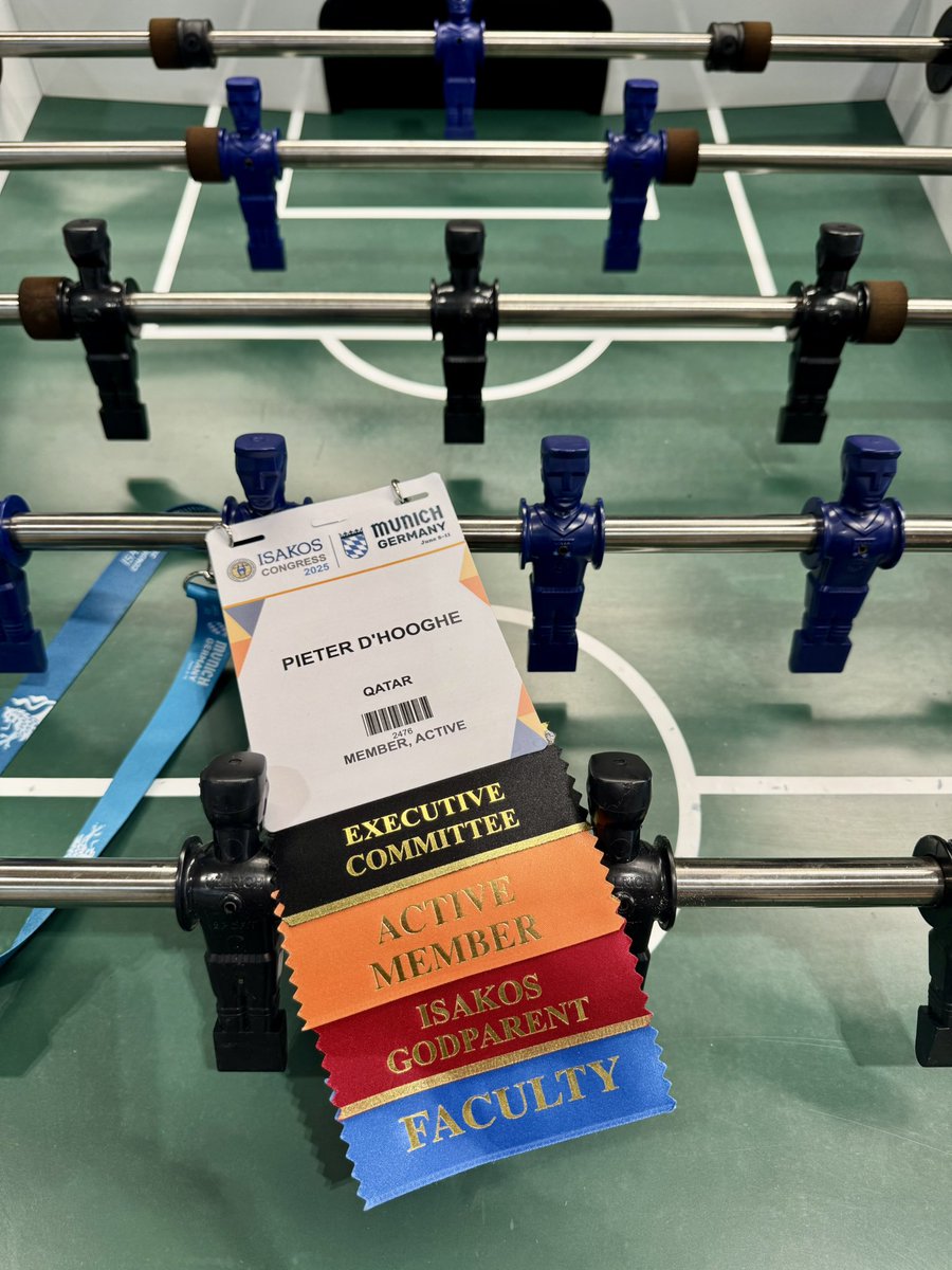 PdHooghe's tweet image. Kicking off #Isakos2025 in Munich with a « joint » effort🦵🦶to cartilage the future of Orthopaedics. 🥨 🦾#ExecTeam #Sports #Surgery #Aspetar #ChampionsLeaguevibescontinued