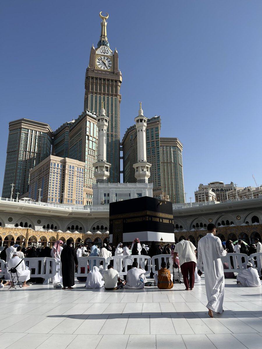 ☀ #إشراقة_صباحية   ☀️

 📖📝الأحد ١٢ - ١٢ - ١٤٤٦

قال تعالى : {ولاتنسوا الفضل بينكم }

إن من كريم الخلق و كمال الطباع أن لا تنسى فضل من كانت بينك وبينه مودة🕊️

#صباح_الخير  🕊️
#ايام_التشريق 
#كل_عام_وأنتم_بخير