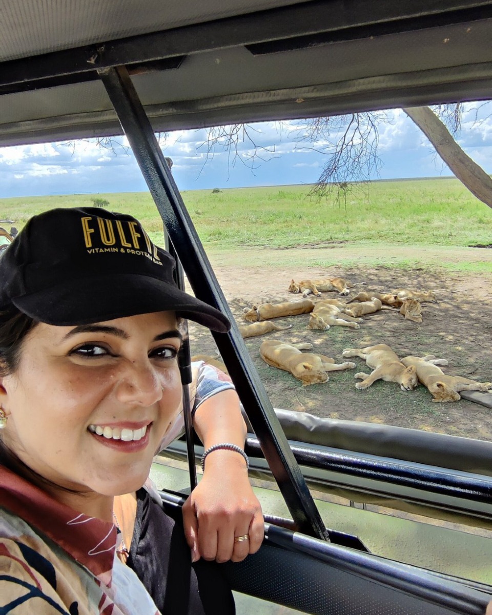 Lazy Sunday in Serengeti National Park 🦁😂