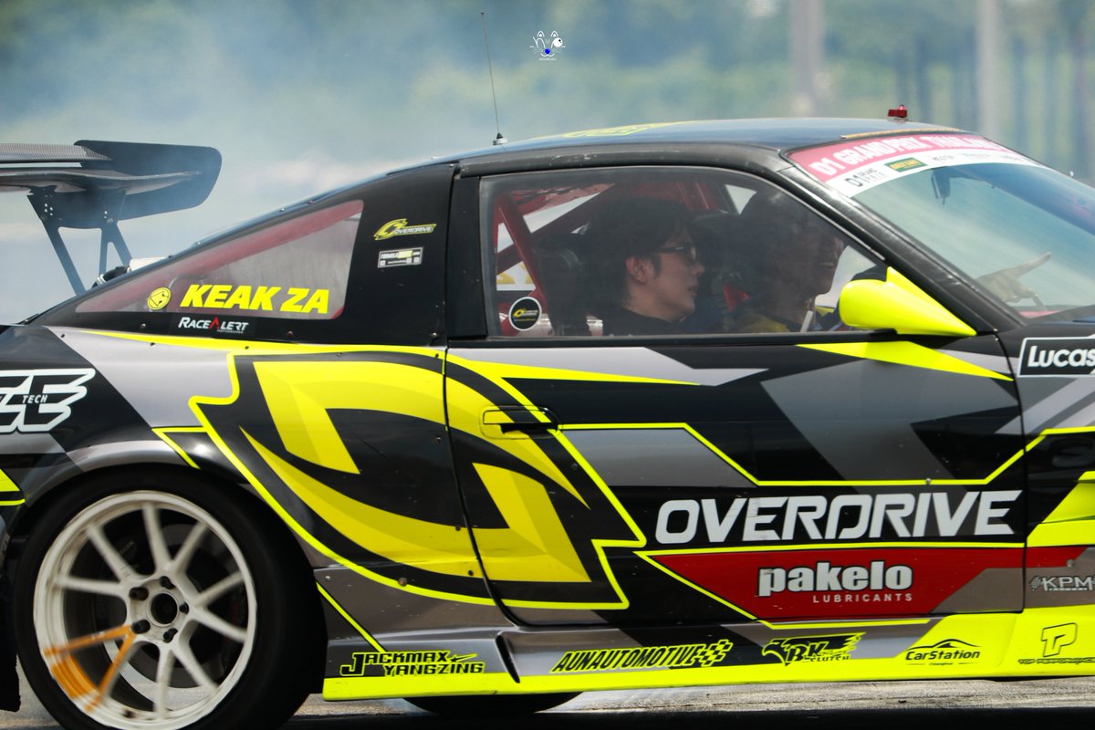 หล่อสัส

BUILD DRIFT CAR SHOW
#HappyBuildOnTrack
#BuildJakapan 
<a href="/JakeB4rever/">BIU.</a>