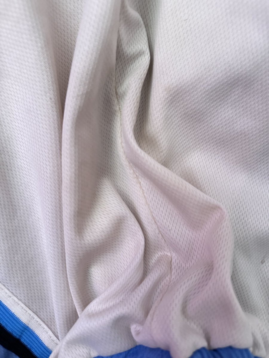 还有个裤子  也抽送了  后天抽了 发了