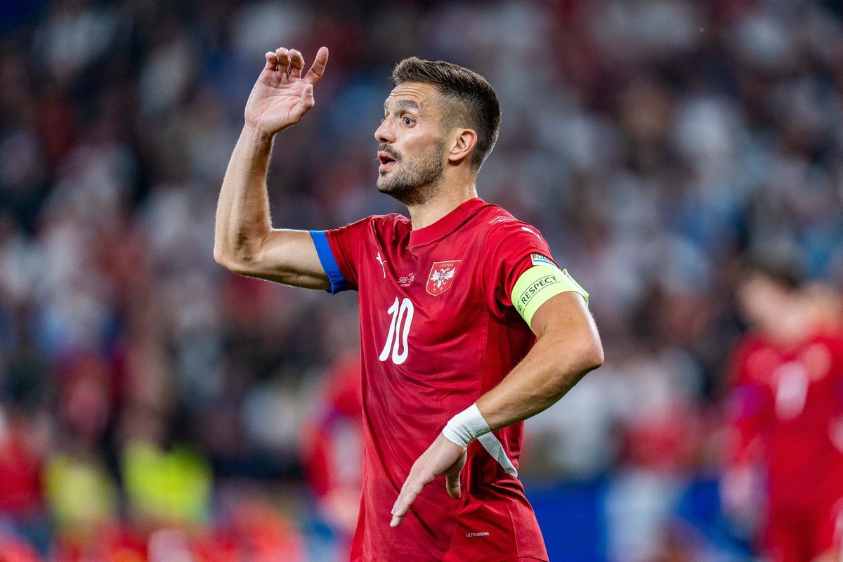 miroslavmikic's tweet photo. With these players, we would have won yesterday's game, but thanks to Piksi and his stubbornness and arrogance, we only played 0-0 against a weak Albania... How long will this continue? #PiksiOUT https://t.co/7d5Cr6teRu