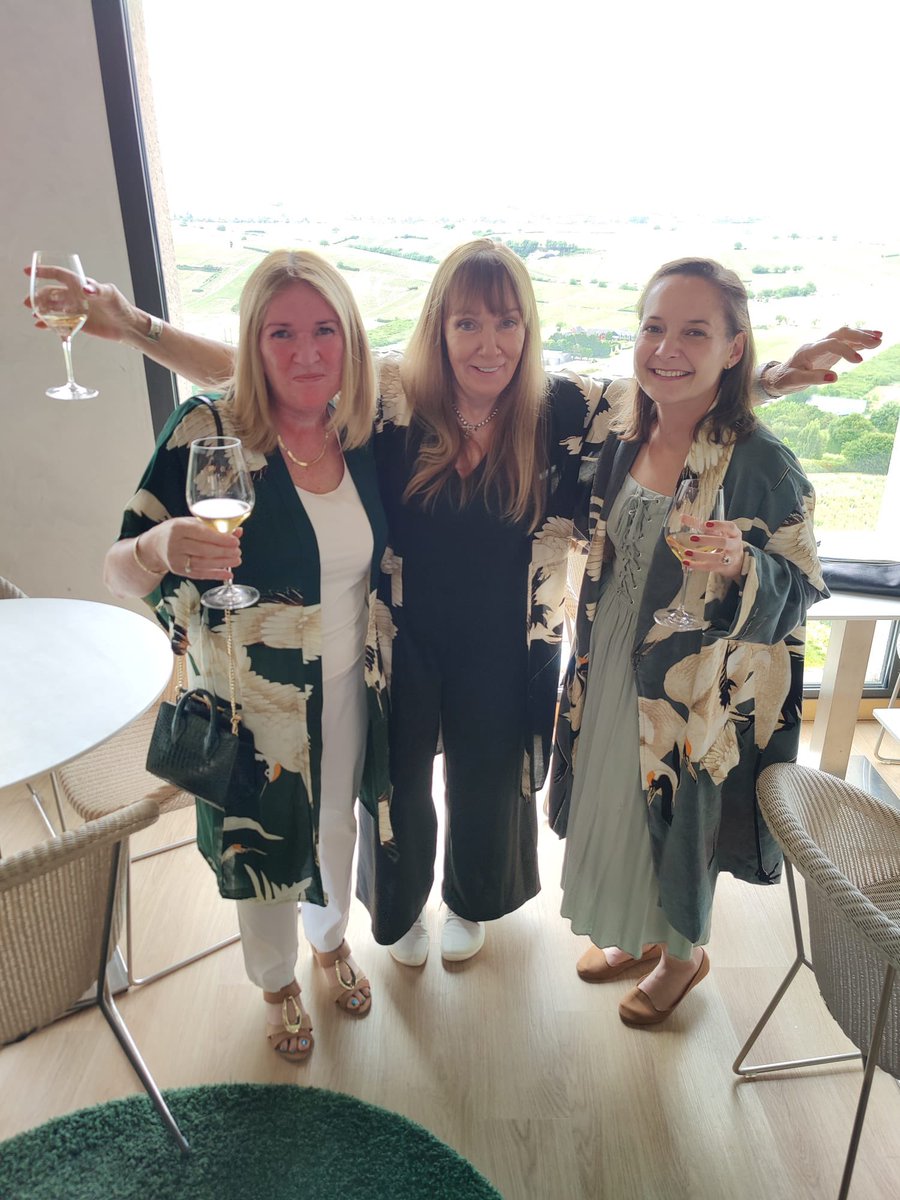 Charles Hastings Wine Club tweet media