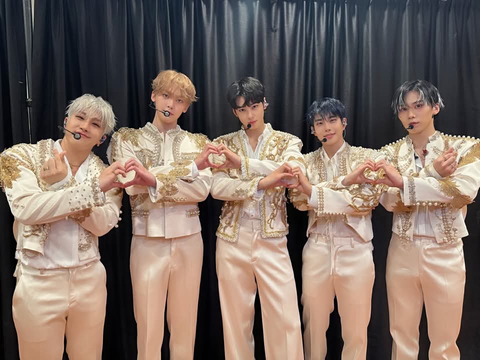 ๐ธYuxi๐ (@yuxi_za) on Twitter photo <a href="/support_sanha/">Support Team: Yoon Sanha</a> Always ASTRO+AROHA ๐๐ซ
ASTRO AND ROCKY SHINING ON US IN STARGRAPHY
#๋ด_๋ณ์ด_ํจ๊ปํ๋_์์คํ_4thASTROAD
<a href="/offclASTRO/">ASTRO ์์คํธ๋ก</a> <a href="/CHAEUNWOO_offcl/">CHA EUN-WOO OFFICIAL</a>
<a href="/p_rockyent/">ROCKY</a> <a href="/support_sanha/">Support Team: Yoon Sanha</a> Always ASTRO+AROHA ๐๐ซ
ASTRO AND ROCKY SHINING ON US IN STARGRAPHY
#๋ด_๋ณ์ด_ํจ๊ปํ๋_์์คํ_4thASTROAD
<a href="/offclASTRO/">ASTRO ์์คํธ๋ก</a> <a href="/CHAEUNWOO_offcl/">CHA EUN-WOO OFFICIAL</a>
<a href="/p_rockyent/">ROCKY</a>