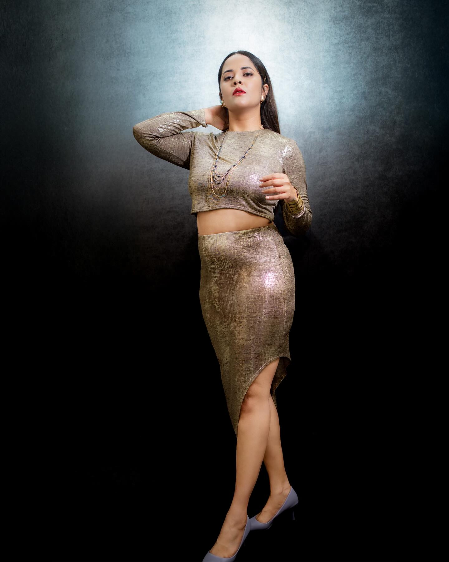 Actress Anasuya Bharadwaj in Blue | iiQ8 Hot Telugu Aunty Collections