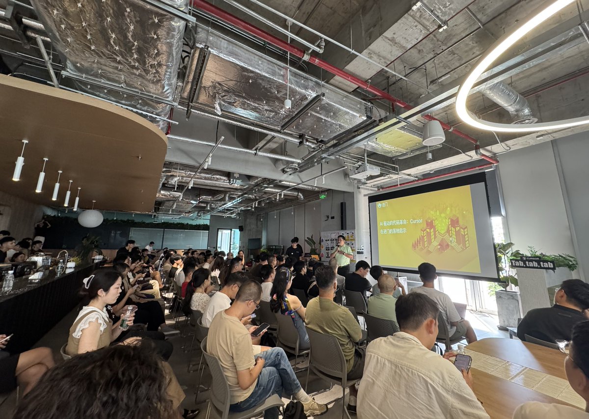 HaoNeoWu's tweet photo. Vibe coding gonna start with getting the vibe first
#CursorMeetupShenzhen @benln @talkgo_night @CursorChina https://t.co/VuOieTsD9g