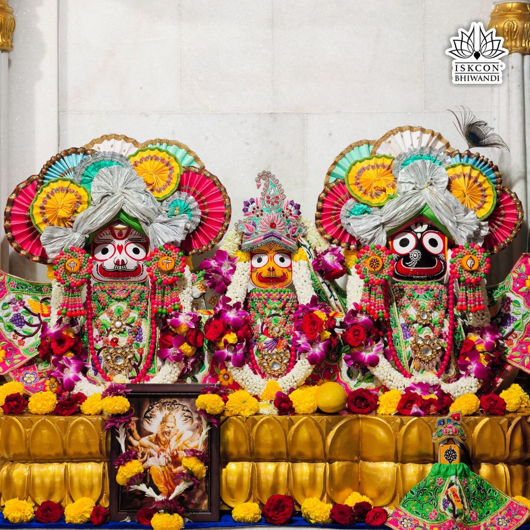 IskconBhiwandi's tweet photo. Hare Krishna!
Special Srinagar Aarti Darshan of Sri Sri Radha Madhava of ISKCON Bhiwandi, 8th June, Sunday 2025.
#iskcontemple #iskconbhiwandi #srilaprabhupadakijai #dailydarshan #thane #bhiwandi #dombivli #mumblog #kalyan https://t.co/0BGHrByW9u