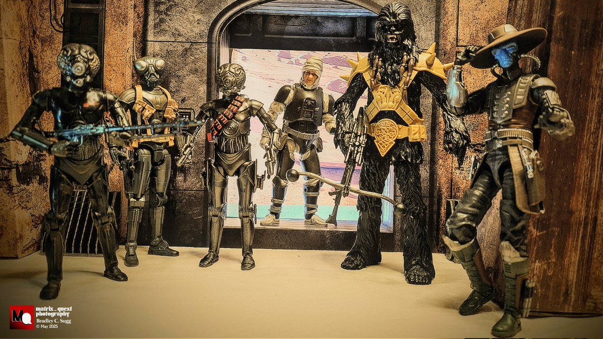BradleyCSugg's tweet image. - "Sorry.  Nothin' personal, but...  Your bounty has gone way up."

Never trust bounty hunters.

#StarWars #Dengar #4LOM #1JAC #BountyHunters #BlackKrrsantan #Q90 #CadBane #StarWarsTheBlackSeries #TheBlackSeries #Hasbro #ActionFigurePhotography #6InchScaleWorld #matrix_quest