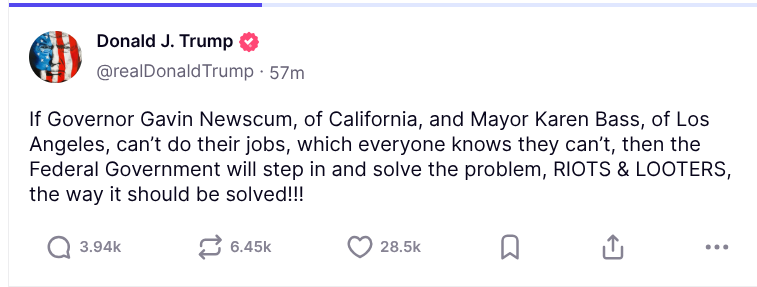 CorentinSellin's tweet image. 9. Au- delà de ces arguments juridiques, le point central ici est que le président #Trump, allant jusqu'à l'insulte- il traite le gouverneur de #Californie Newsom de Newscum (Newsom la Racaille)- déjuge les autorités locales contre leur avis et se substitue à elles.