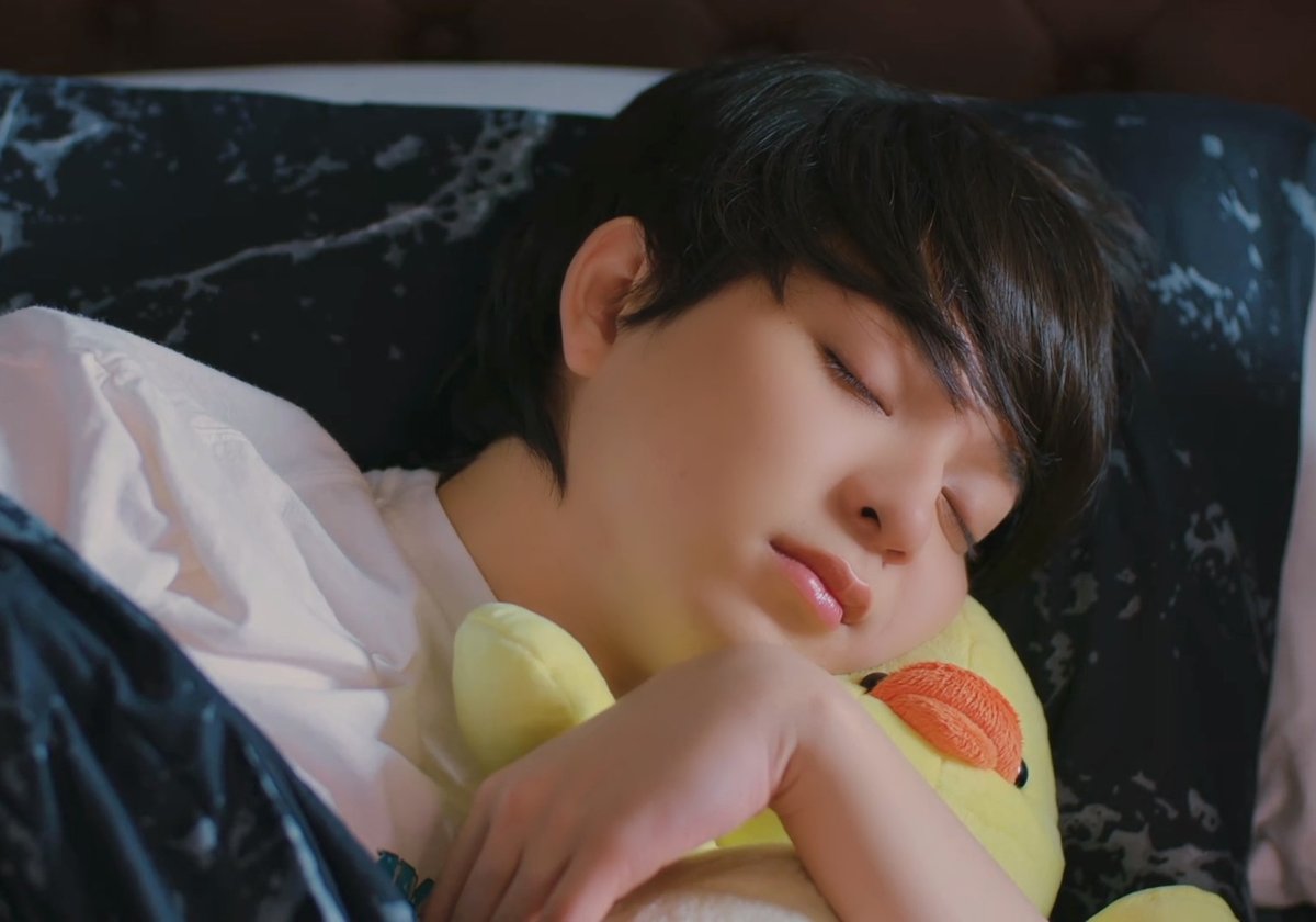 뭐야!!!!! 시작하자마자 이 귀욤은!!!!!!!!!
조한노쓰 스페셜 에피는 바스 귀여움 감상편이구나😘

#SpecialJohanNorth 
#บาสเด็กอ้วนที่แท้จริง