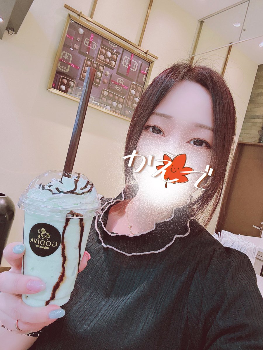 GODIVAのチョコミント美味す😆