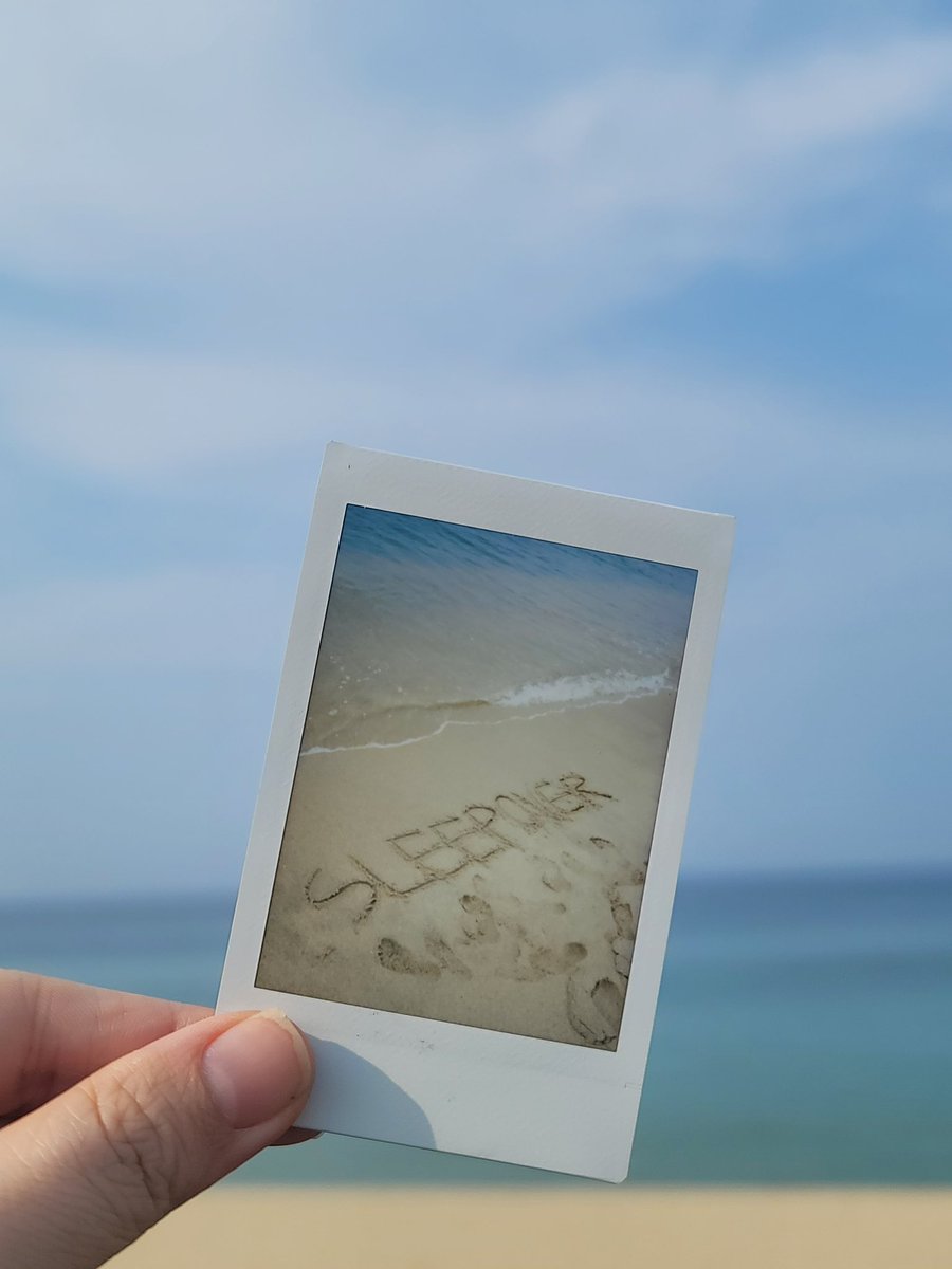 Band_Sleepover's tweet photo. 슬립오버 제 1회 정동진 🌊여름합숙 엠티 다녀왔어요
컨텐츠가 너무 많아서 일출뜰때까지 노느라 못잤어요 언젠가 브이로그로 올라갑니다 ! https://t.co/QzF6pT2Ww2