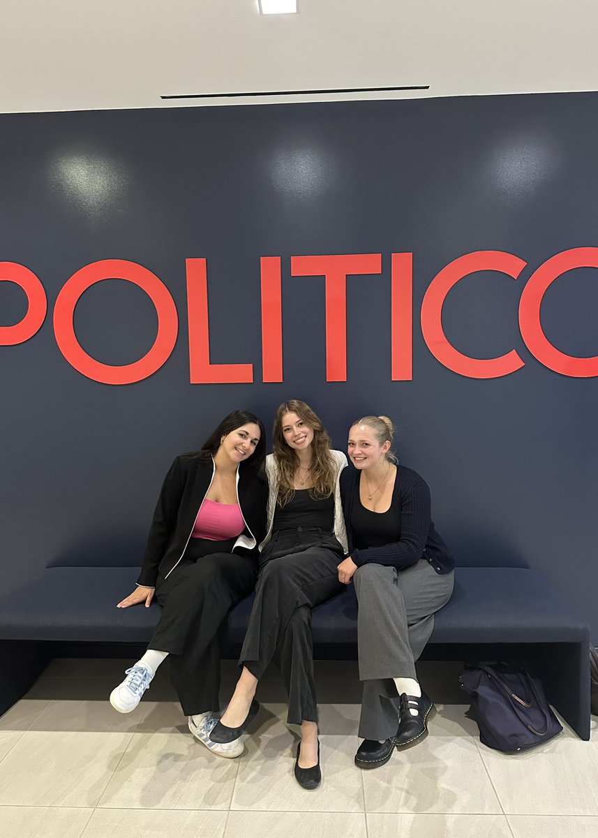 vbianco33's tweet photo. That’s a wrap on @POLITICO Journalism Institute 2025! Thankful to have gotten to learn from so many reporters &amp; editors alongside hardworking, motivated student journalists. https://t.co/WMxVusjX7p