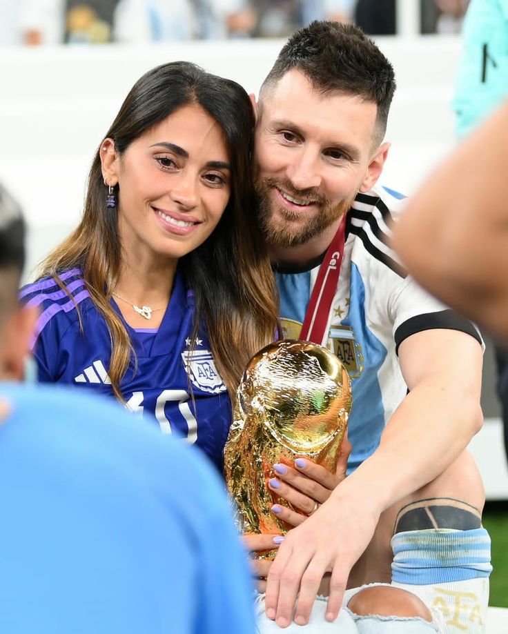 Virat Kohli  &amp; Anushka Sharma with Trophy.🏆

- Messi &amp; Antonela with Trophy.🏆