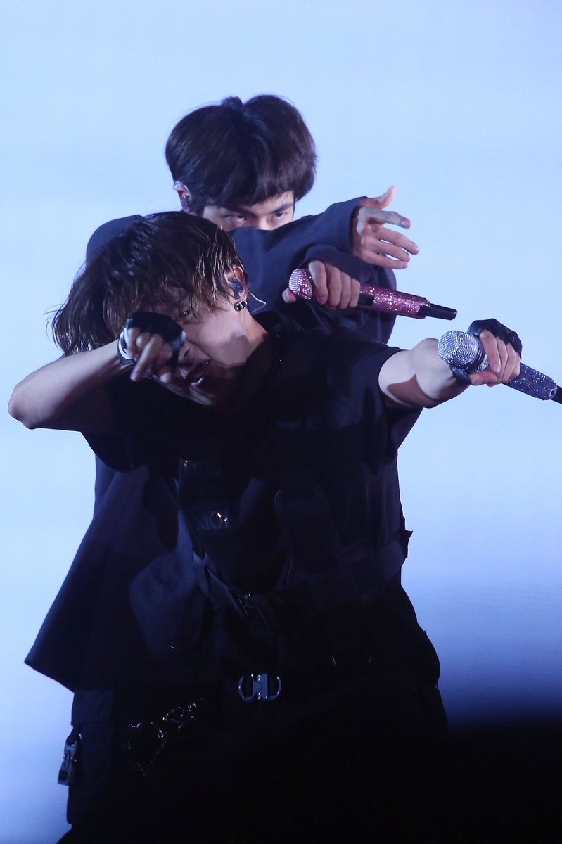 0613__yfeBTS's tweet photo. 同一人物だと分かっていても脳がバグる2seok https://t.co/UiIJCwHd9R