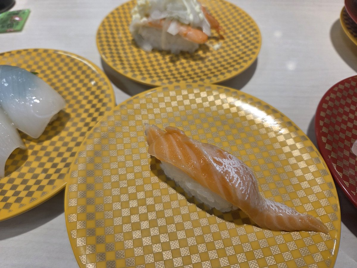 すし！そろそろ食わないとしぬぜ！！