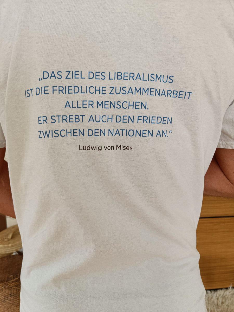 Hey lieber Marc <a href="/bitcoin_hotel/">Bitcoin Hotel</a> ich hab dieses BTC Friedens T-Shirt gemacht weil Bitcoin für mich so sehr für Frieden und Freiheit steht🕊️ Und finde deines mit der Blume des Lebens so wunderschön. ✨
Was hältst du von eine P2P Trade? 👕 ↔️👕