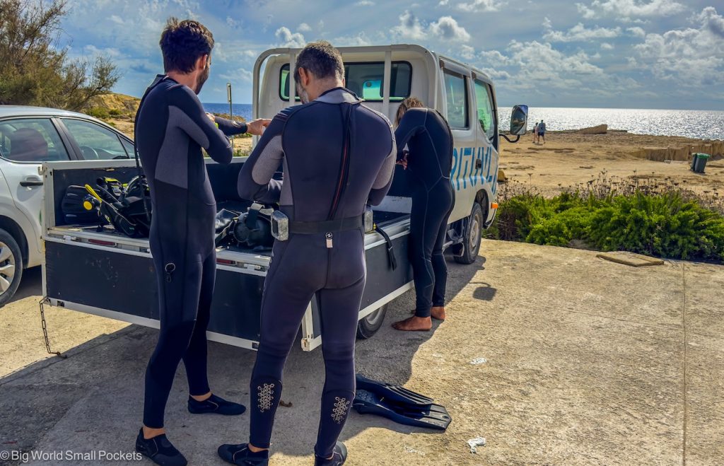 Visiting the Blue Hole in Gozo 🇲🇹

🤿 This complete guide brings you all you need to know about checking out one of Malta's top attractions...

👉 bigworldsmallpockets.com/blue-hole-gozo/