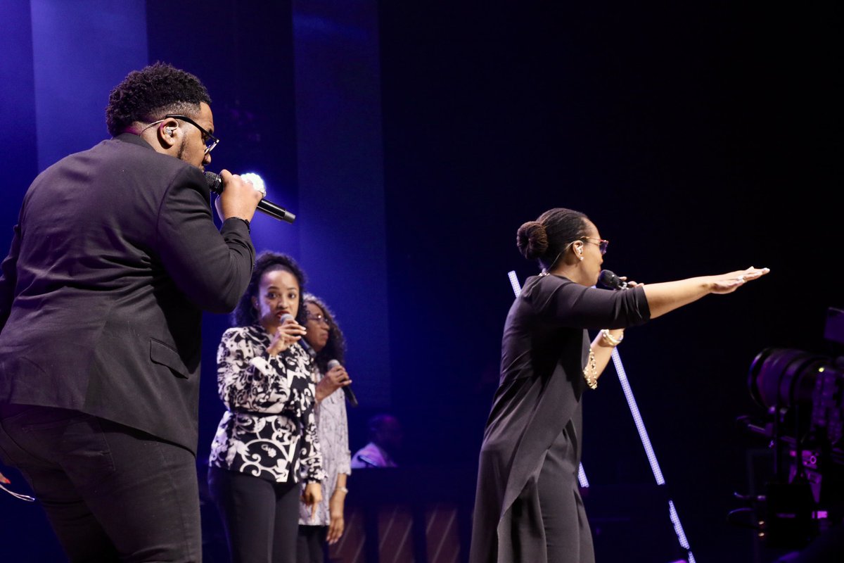 NewLifeDecatur's tweet image. There’s a praise on the inside that we can’t keep to ourselves! Join us for Sunday Worship service at 9am ET LIVE and online &amp;amp; 11:30am ET online only. Streaming available on Facebook, YouTube and newlife-atl.org