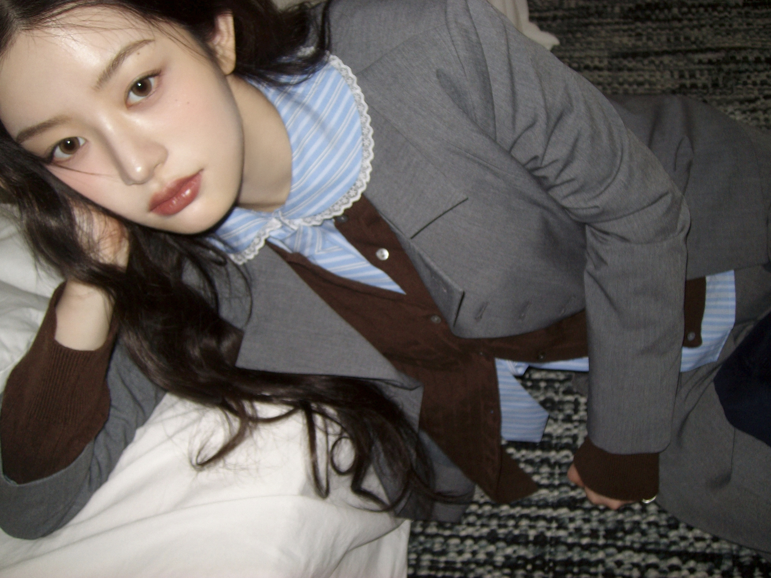 ILLIT(아일릿) 'bomb' Concept Photo (GLLIT Ver.) | 인스티즈