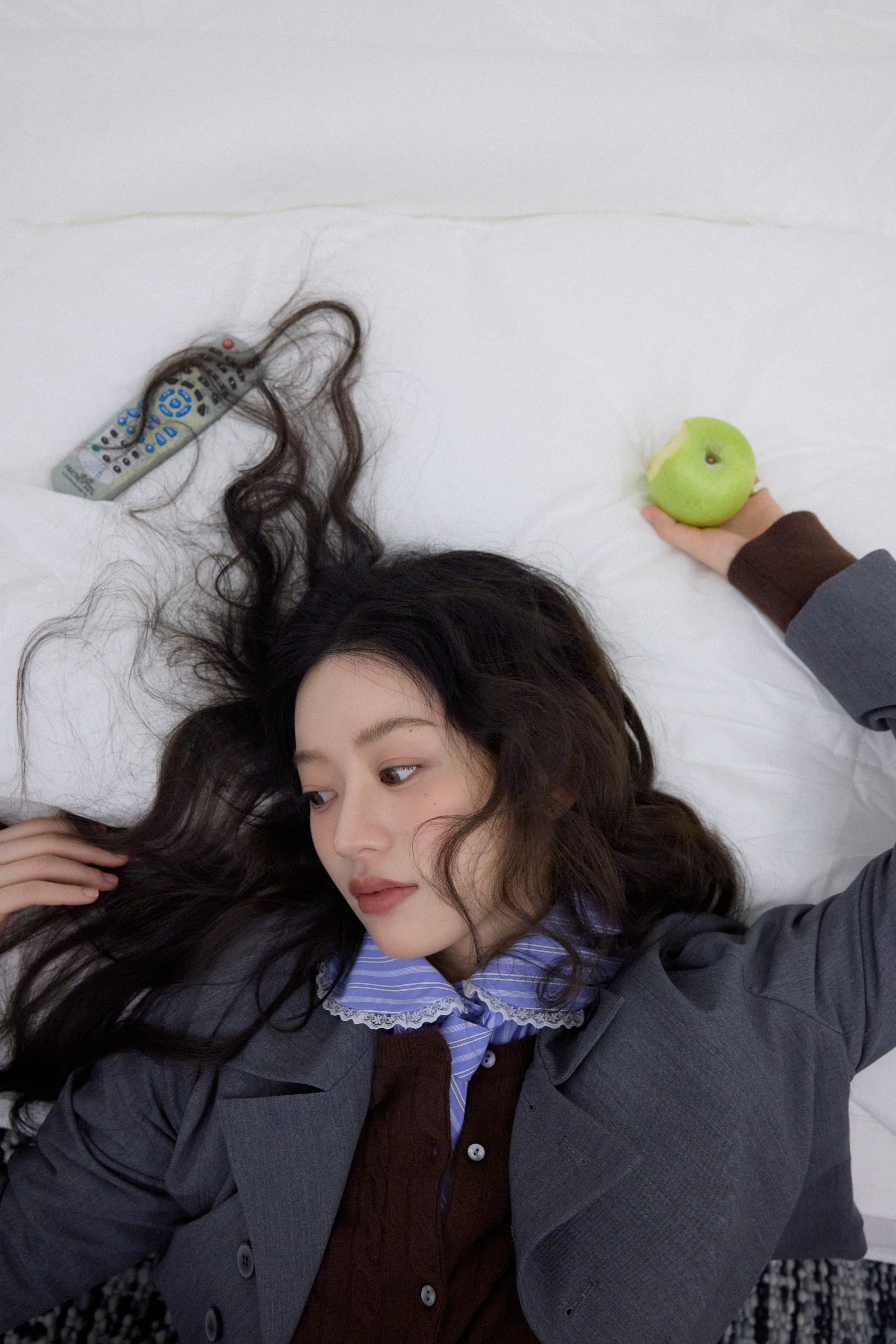 ILLIT(아일릿) 'bomb' Concept Photo (GLLIT Ver.) | 인스티즈