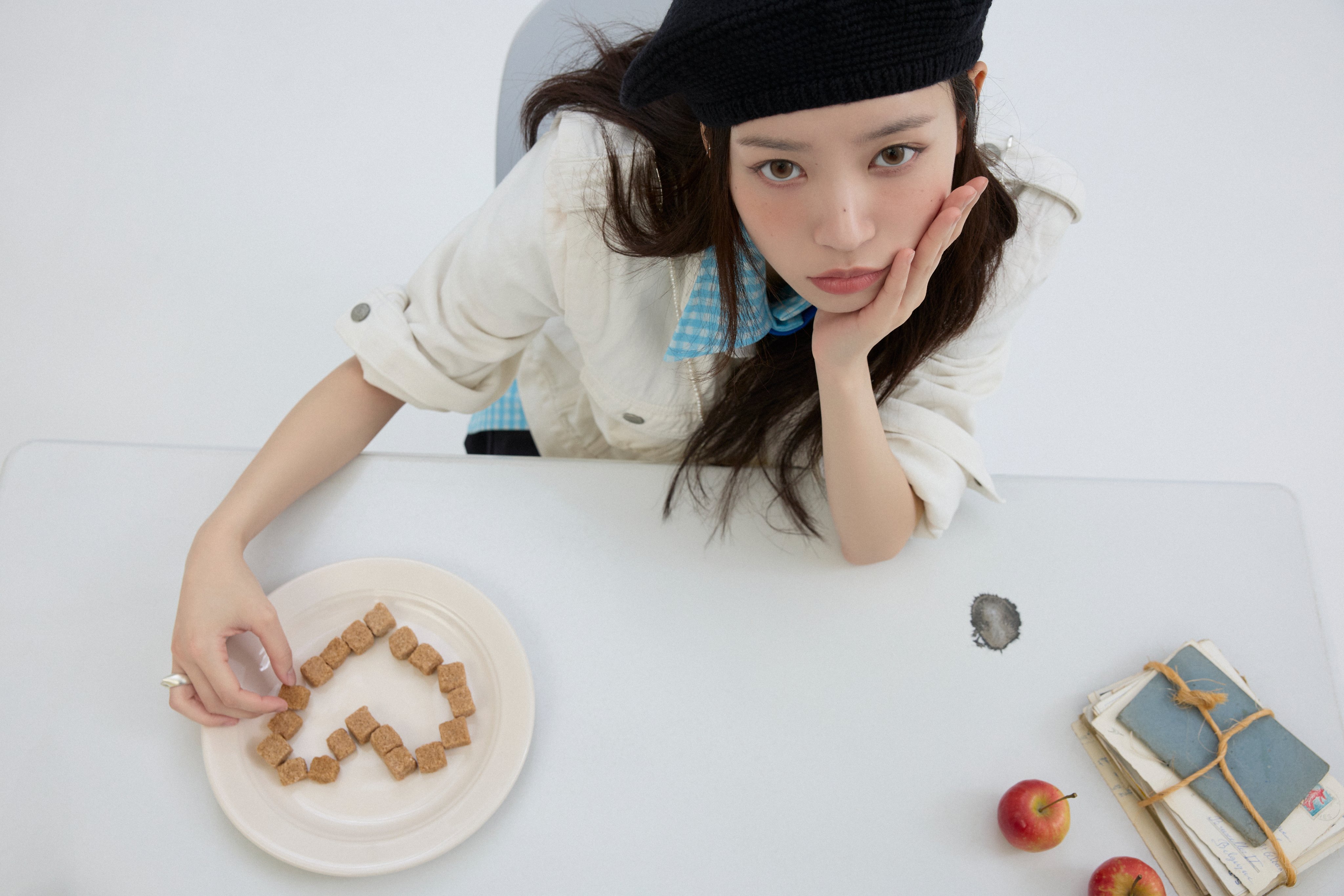 ILLIT(아일릿) 'bomb' Concept Photo (GLLIT Ver.) | 인스티즈