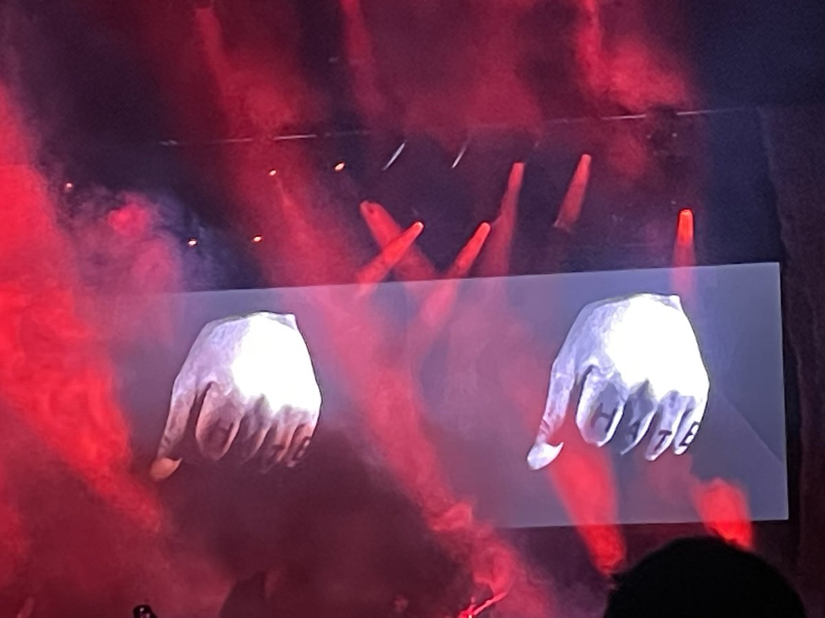 cultureofhypoc1's tweet image. There resides a lot of frustration and dislike in my life and disappointments lurk at every turn - but this man #morrissey manages to always bring joy, love and tears to my jumbled brain - #morrissey @TheCoopLive #lookafteryourcountry mesmeric performance
