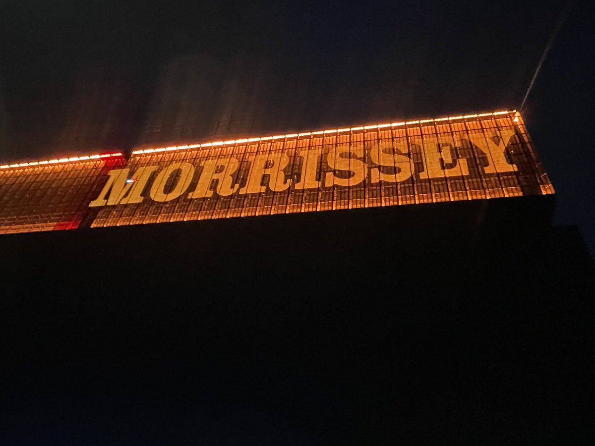 cultureofhypoc1's tweet image. There resides a lot of frustration and dislike in my life and disappointments lurk at every turn - but this man #morrissey manages to always bring joy, love and tears to my jumbled brain - #morrissey @TheCoopLive #lookafteryourcountry mesmeric performance