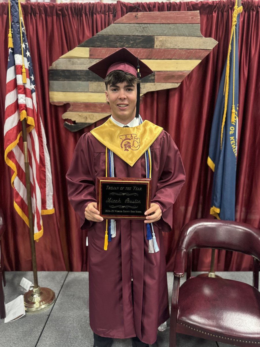 MarkAustin_5's tweet photo. My last HS post for @Micah_Austin6. Received Trojan of the Year at graduation, selected All District for ⚾️ (4X), All Region for ⚾️ (3X), &amp; last night named @Wchs_Athletic ‘25 Male Athlete of the Year. Next is summer ⚾️ &amp; Alaska trip w/@post6rangers before moving onto @OCCBSB! https://t.co/RjQ6Ppc1Hy
