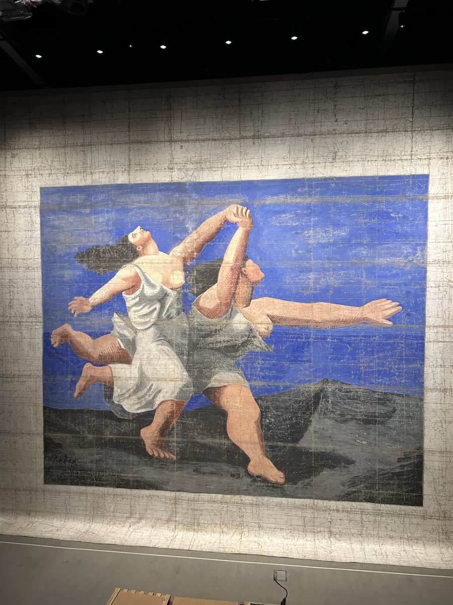 I’ve written a blog about why the <a href="/V_and_A/">V&A</a> Storehouse is the most exciting and radical thing to happen in museums for ages: thepaternitytest.blogspot.com/2025/06/the-v-…