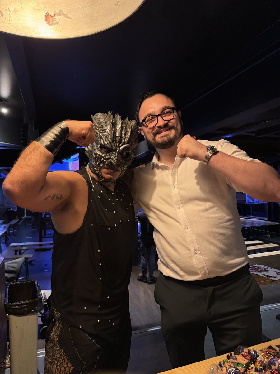 Gio (ジョヴァンニ・ジョルジオ) (@giogiorgiomc) on Twitter photo DRAGO 🐉
🎤 It was a pleasure to announce Dios Del Inframundo at <a href="/BritKingPro/">BritKingPro</a> last month!
I’ll be back at BritKing next Saturday for KINGDOM ROAD, live in Portishead:
eventbrite.com/e/130724772613… DRAGO 🐉
🎤 It was a pleasure to announce Dios Del Inframundo at <a href="/BritKingPro/">BritKingPro</a> last month!
I’ll be back at BritKing next Saturday for KINGDOM ROAD, live in Portishead:
eventbrite.com/e/130724772613…