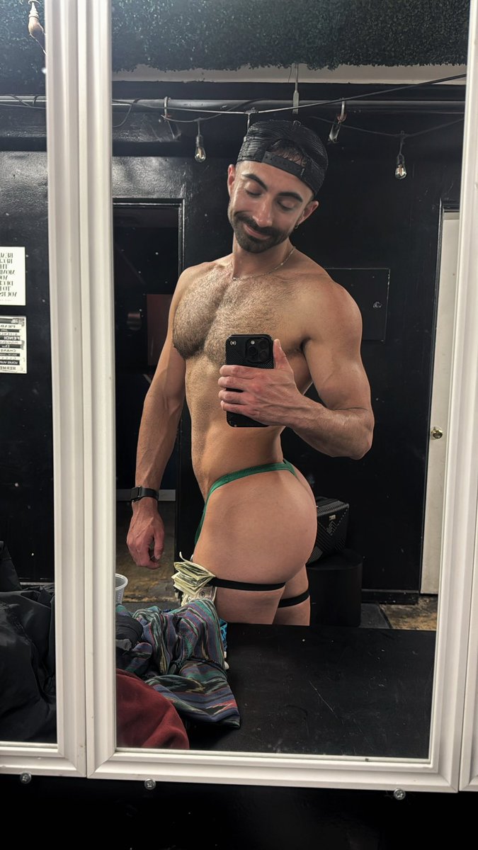 Shakin’ ass in <a href="/bytouchmelovely/">TouchMeLovely</a> 😜