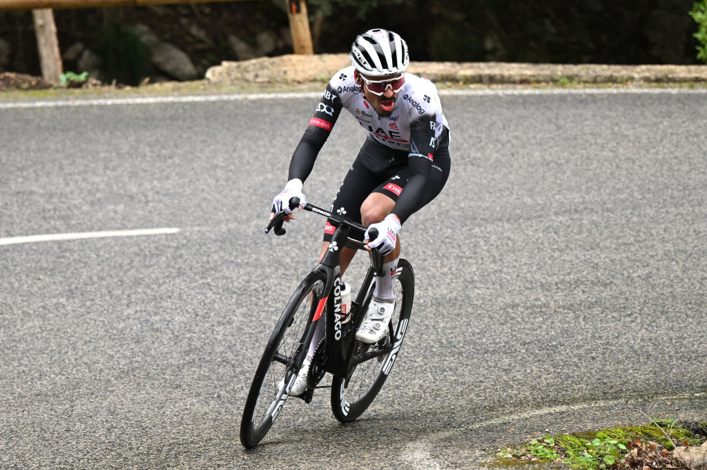 🚴‍♀ Volta à Eslovénia – Etapa 5 🇸🇮

🔛 Tudo se decide neste dia final em Novo Mesto — será sprint ou ataque final pela geral❓ 🇸🇮🔥

📍 Litija &gt; Novo Mesto 
📏124,1 km
🇵🇹 António Morgado | Rui Oliveira | Ivo Oliveira
📺 10h15 E2 e MAX