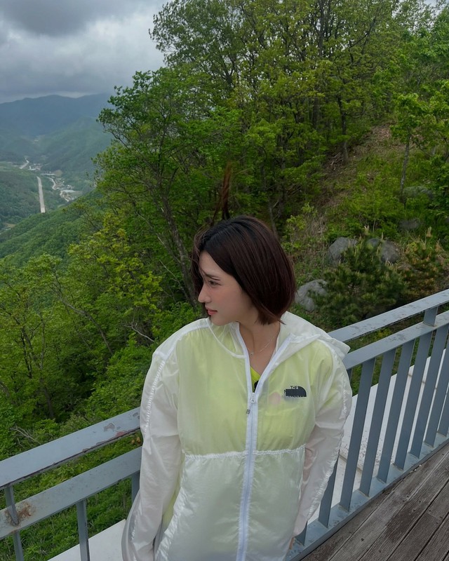 Kkorepo's tweet image. #ユルヒ（元 #LABOUM）、汗まみれでもこんなにきれい…赤みを帯びた頬で「少女ビジュアル」
🔗korepo.com/archives/15566…