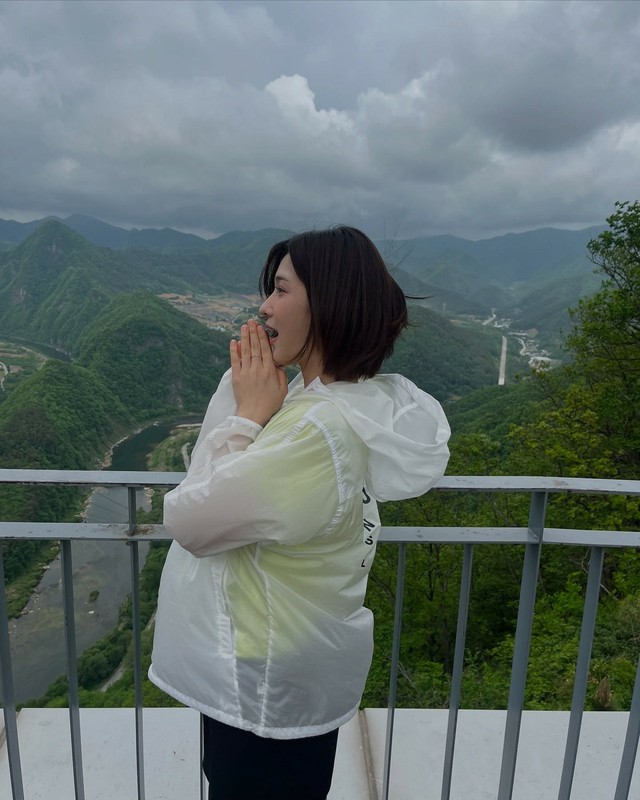 Kkorepo's tweet image. #ユルヒ（元 #LABOUM）、汗まみれでもこんなにきれい…赤みを帯びた頬で「少女ビジュアル」
🔗korepo.com/archives/15566…