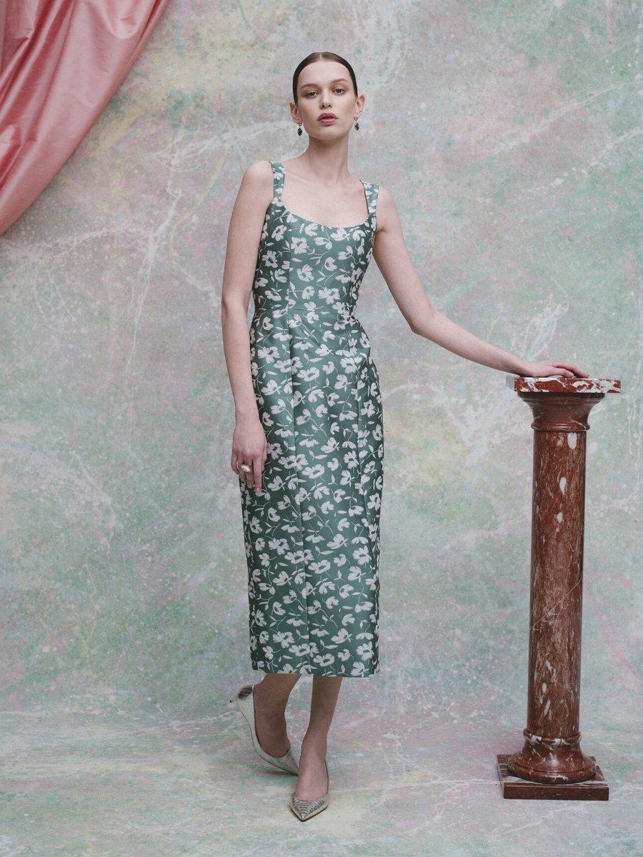 kendam_com's tweet photo. Markarian Resort 2026 collection lookbook (41 outfits) https://t.co/konxi0aSLl
#Markarian #Resort2026 #RE26 #Lookbooks #Fashion #Kendam https://t.co/6UiSJjcaMs