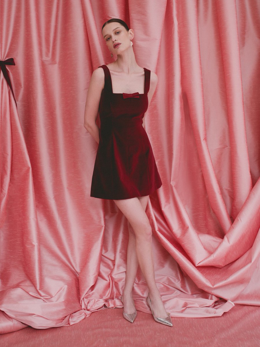 kendam_com's tweet photo. Markarian Resort 2026 collection lookbook (41 outfits) https://t.co/konxi0aSLl
#Markarian #Resort2026 #RE26 #Lookbooks #Fashion #Kendam https://t.co/6UiSJjcaMs