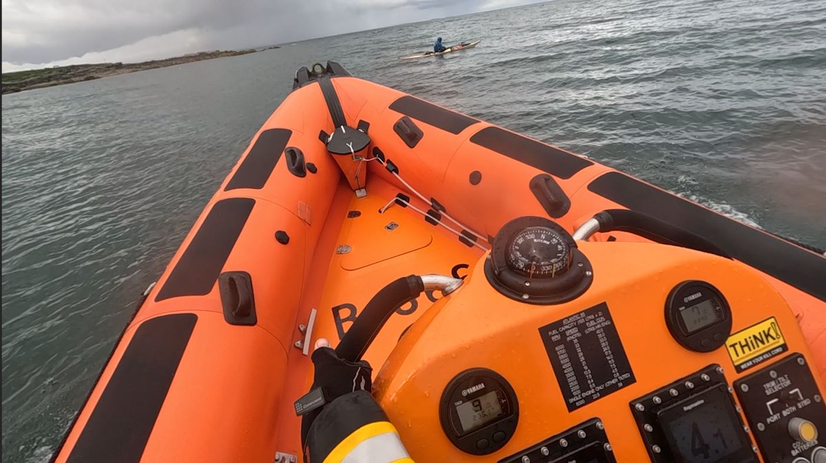 Skerries RNLI launch to investigate distress signal rnli.org/news-and-media…