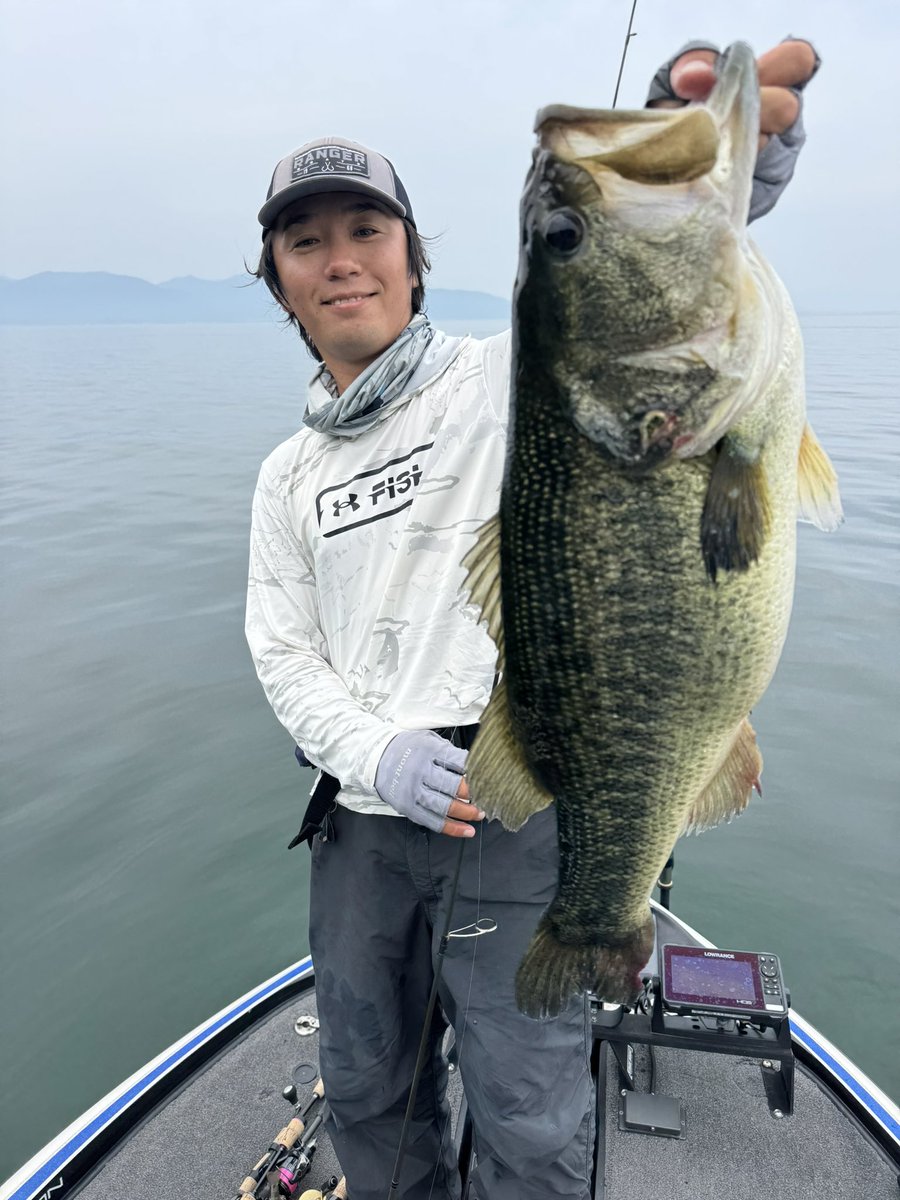 つんつん | 琵琶湖バスフィッシングガイド tweet media