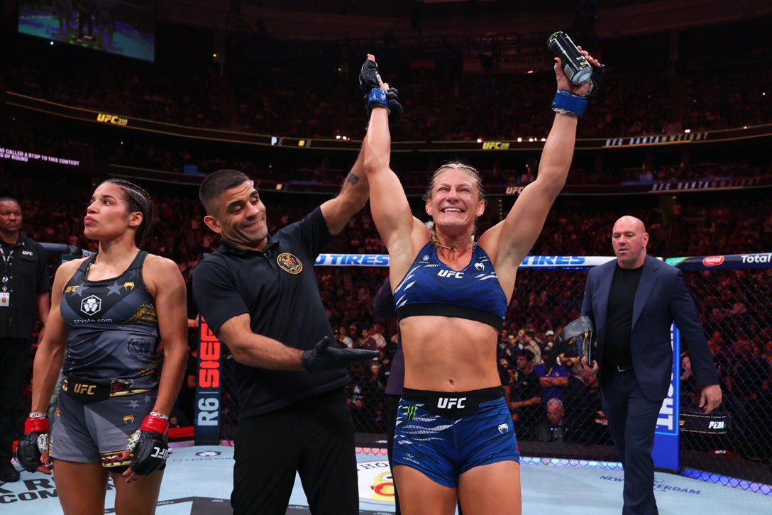 Il Rosso (@eric2rosso) on Twitter photo Well deserved by <a href="/KaylaH/">Kayla Harrison Official</a> … will beat <a href="/Amanda_Leoa/">Amanda Nunes</a> too. Impressive. But the weight cuts may catch up with her. Well deserved by <a href="/KaylaH/">Kayla Harrison Official</a> … will beat <a href="/Amanda_Leoa/">Amanda Nunes</a> too. Impressive. But the weight cuts may catch up with her.