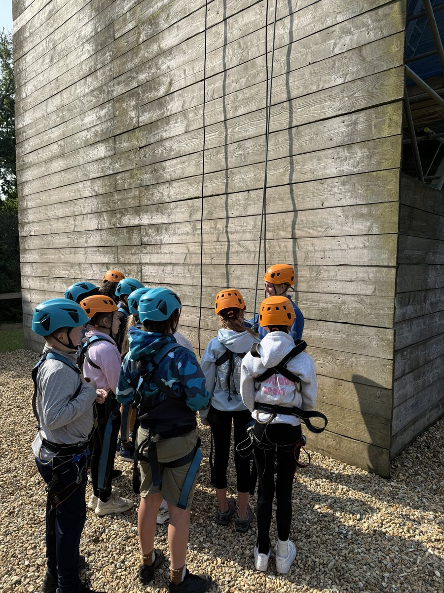 La Fontaine Academy tweet media