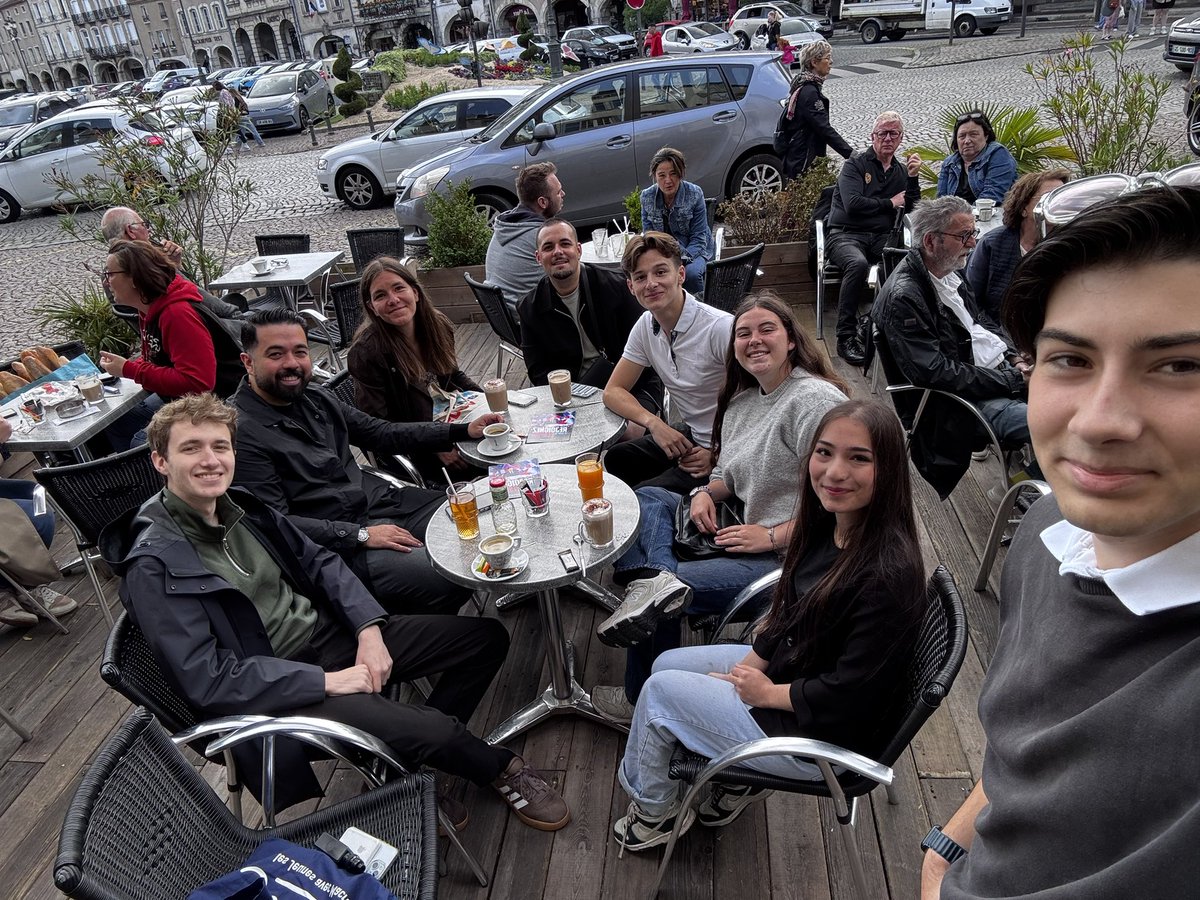 ErgunToparslan's tweet image. Tracts, échanges, idées en mouvement📍
Merci aux @JeunesMacron &amp;amp; @ludovicMDS pour ce beau moment de terrain à Pont-à-Mousson et Metz.

La politique de demain se construit ici, avec celles et ceux qui s’engagent. ✊ ⏳ 

#JAM #Metz #PontàMousson