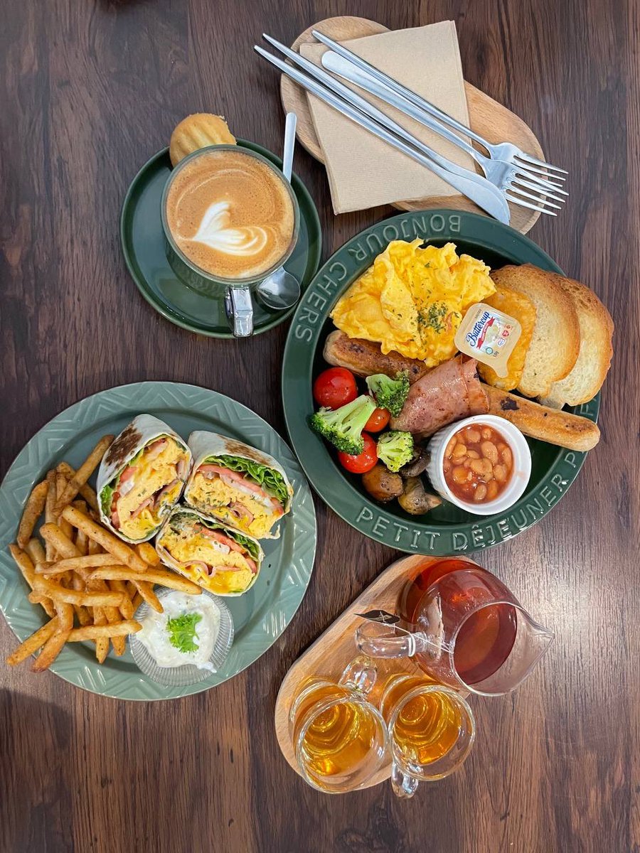 nurlwiah's tweet photo. Unknown Cafe &amp; Bistro - Georgetown, Penang
.
.
.
.
#cafe #penang #cafepenang #georgetown https://t.co/KYRTYrExpL