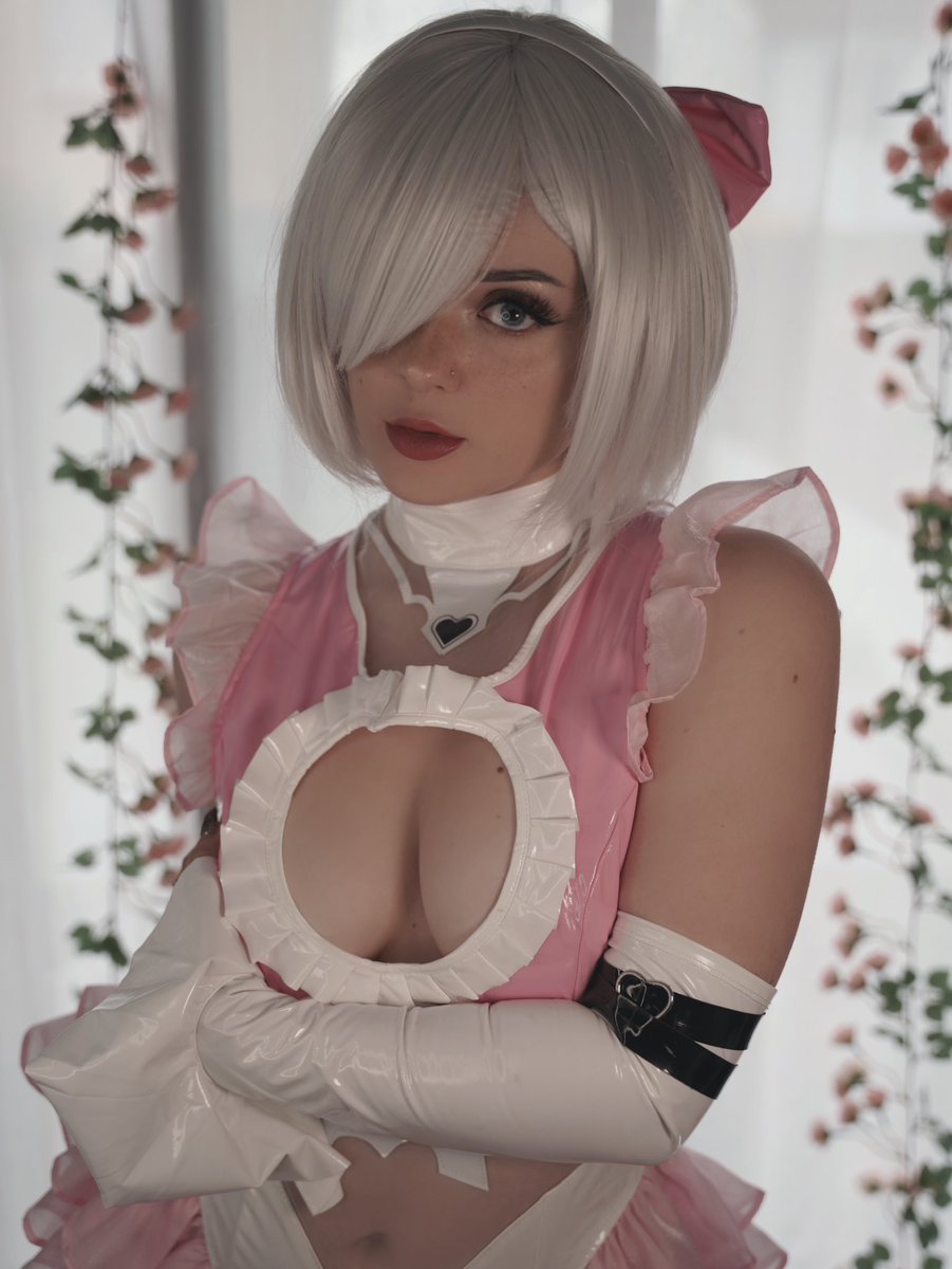 J’adore faire 2B 🥹 J’ai une photo Ahegao avec ce cosplay qui traîne dans ma galerie d’ailleurs 🤭 Je la poste pour 120 retweet, ça vous dis ? 🤤