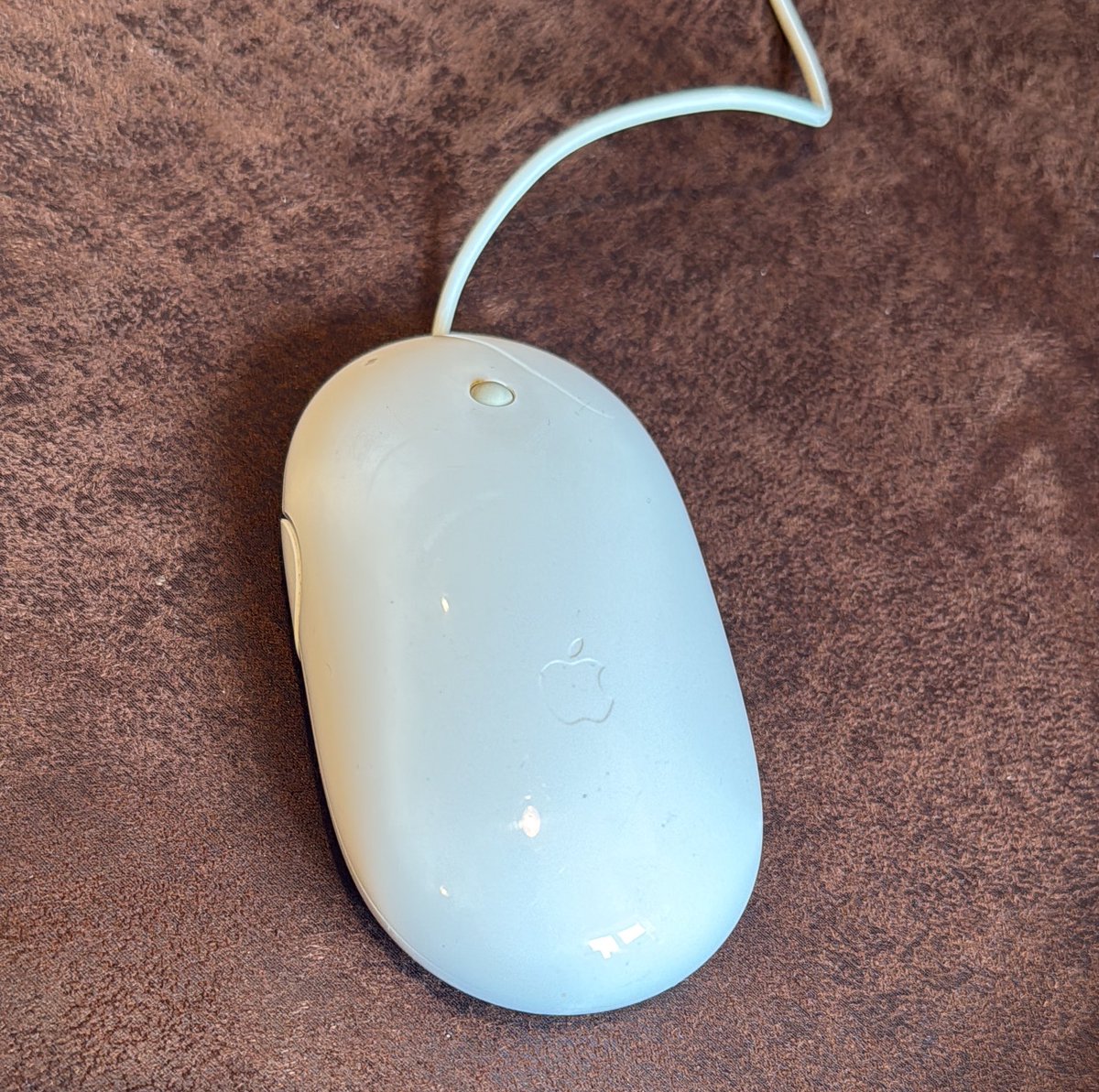 In continuing with my work on the solo album re-issue for later in the year (and getting the old Mac G4 out of storage yesterday) I’m continuing to do the work old school…