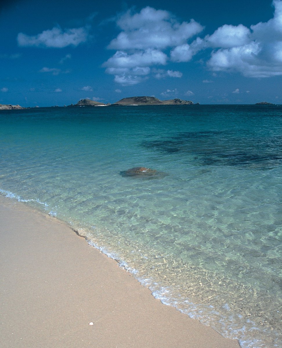 The final episode of Summer in the Scilly Isles airs tonight at 8pm on Channel 5!
⁠Have you entered the competition yet?⁠ We’re giving away a 3-night stay at Tregarthen’s Hotel.

👉 Look out for us at the start of each ad break.
👉 Enter here: channel5.com/.../summer-in-…

#Scilly